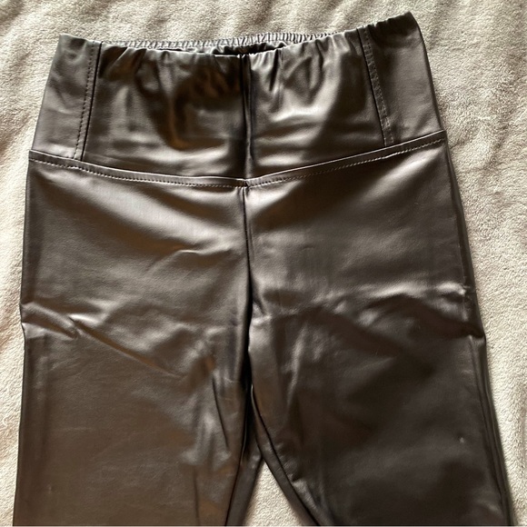 Revamped Faux Leather Leggings - Picture 3 of 5